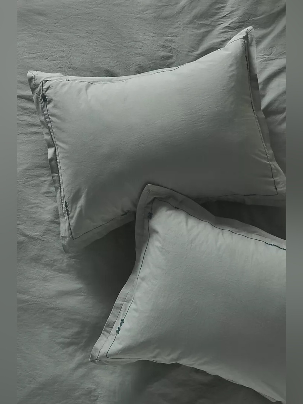 New Anthropologie Set of 2 King Taylor Organic Cotton Percale Embroidered Shams